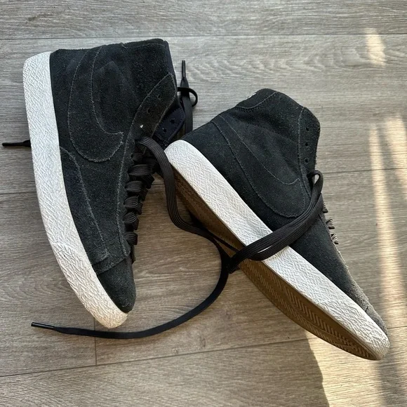 Black Suede Blazers - Picture 4 of 5